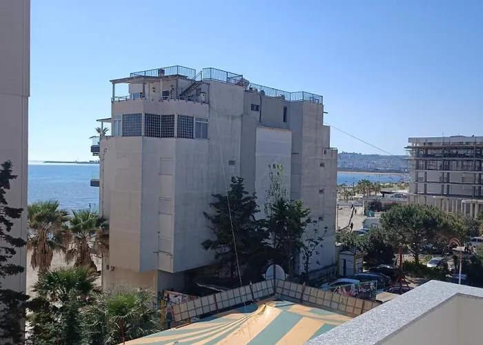 Evi\'S Apartament Ne Plazh Buze Detit