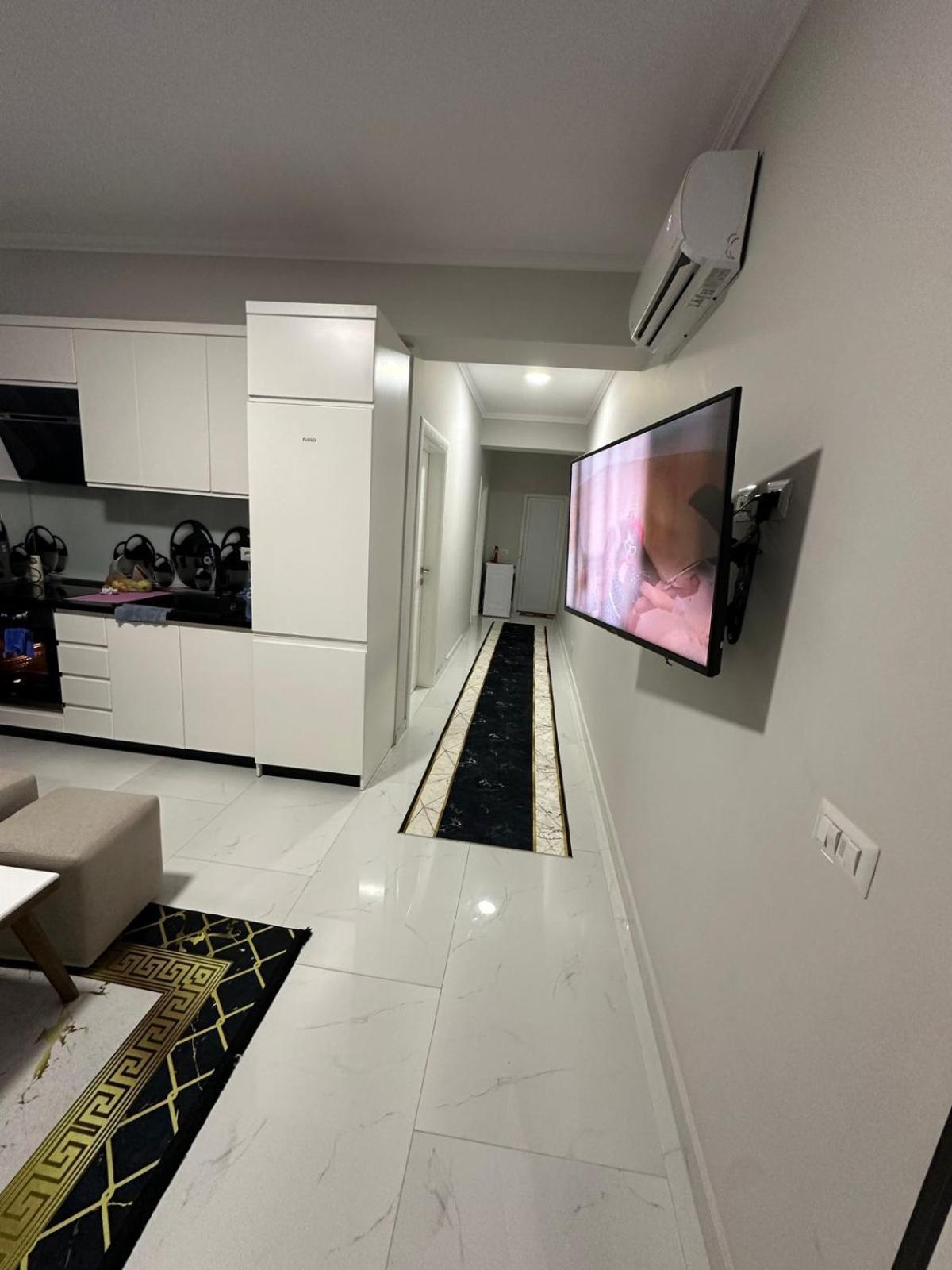 Evi's Ne Plazh Buze Detit Appartamento Durrës